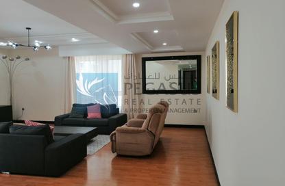 Apartment - 3 Bedrooms - 5 Bathrooms for rent in Abraj Al Lulu - Manama - Capital Governorate