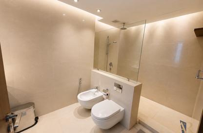 Apartment - 3 Bedrooms - 4 Bathrooms for rent in Reef Island - Capital Governorate Apartment - 3 Bedrooms - 4 Bathrooms for rent in Reef Island - Capital Governorate