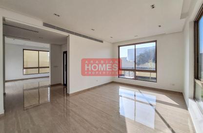 Villa - 4 Bedrooms - 5 Bathrooms for rent in Janabiya - Northern Governorate