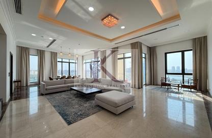Apartment - 4 Bedrooms - 6 Bathrooms for rent in Reef Island - Capital Governorate Apartment - 4 Bedrooms - 6 Bathrooms for rent in Reef Island - Capital Governorate