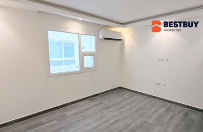 Apartment - 3 Bedrooms - 3 Bathrooms for rent in Hidd - Muharraq Governorate