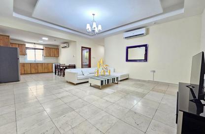 Apartment - 2 Bedrooms - 2 Bathrooms for rent in Al Juffair - Capital Governorate