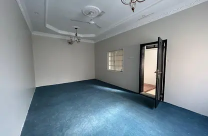 Villa - 4 Bedrooms - 3 Bathrooms for rent in Jidhafs - Northern Governorate