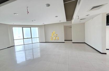 Office Space - Studio - 3 Bathrooms for rent in Sanabis - Manama - Capital Governorate