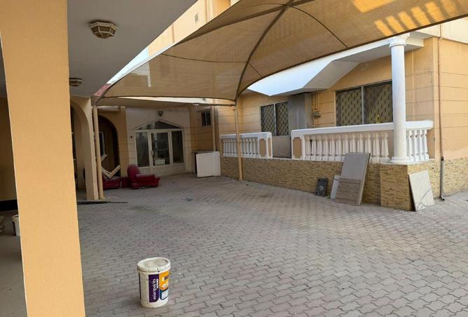 995979 - Property Image 2