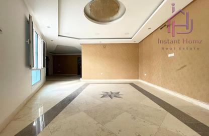 Villa - 5 Bedrooms - 4 Bathrooms for rent in Tubli - Central Governorate