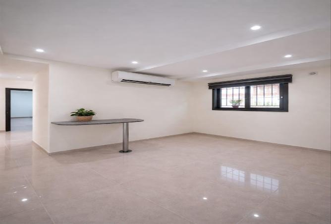 995947 - Property Image 3