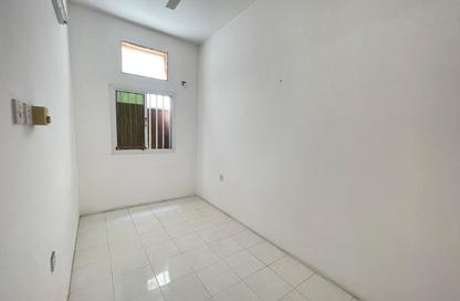 Apartment - 2 Bedrooms - 2 Bathrooms for rent in Zinj - Manama - Capital Governorate