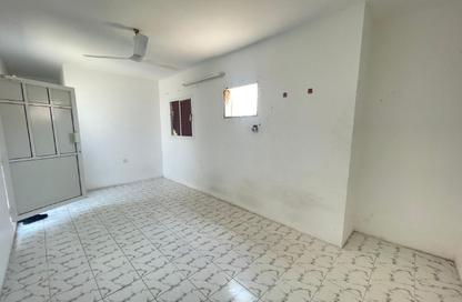 Apartment - 2 Bedrooms - 2 Bathrooms for rent in Zinj - Manama - Capital Governorate