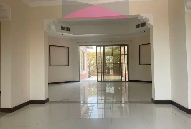 56182409 - Property Image 2