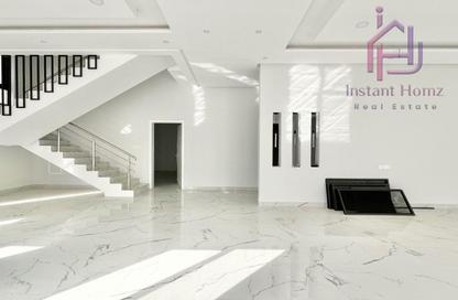 Villa - 4 Bedrooms - 6 Bathrooms for sale in Hidd - Muharraq Governorate