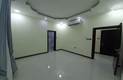 Apartment - 2 Bedrooms - 3 Bathrooms for rent in Hidd - Muharraq Governorate Apartment - 2 Bedrooms - 3 Bathrooms for rent in Hidd - Muharraq Governorate