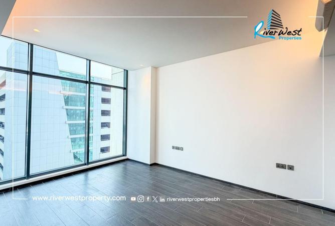 994914 - Property Image 2