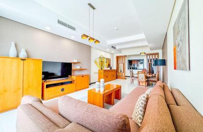 Apartment - 3 Bedrooms - 3 Bathrooms for rent in Al Juffair - Capital Governorate