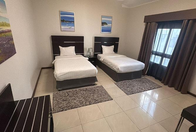 998909 - Property Image 3