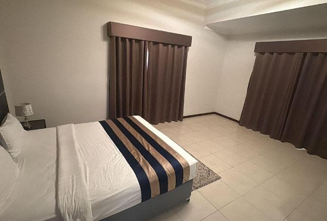 998909 - Property Image 2