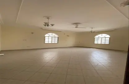 فيلا - 6 غرف نوم - 5 حمامات للايجار في البسيتين - المحرق
