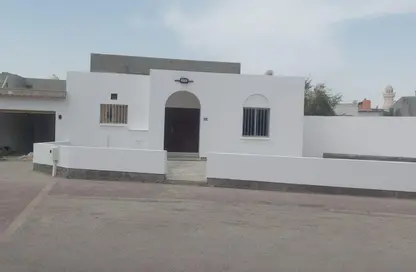 فيلا - 3 غرف نوم - 2 حمامات للبيع في مدينة حمد - المحافظة الشمالية