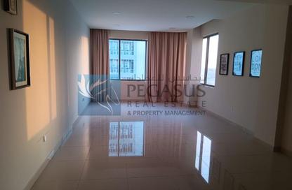 Office Space - 2 Bedrooms - 3 Bathrooms for rent in Seef - Capital Governorate