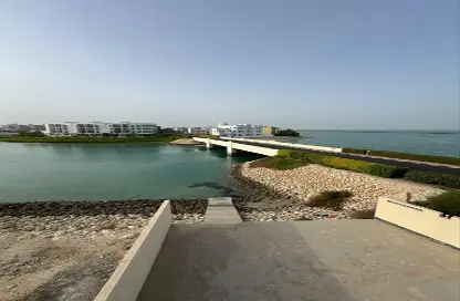 فيلا - 7 غرف نوم - 7 حمامات للبيع في أمواج - المحرق