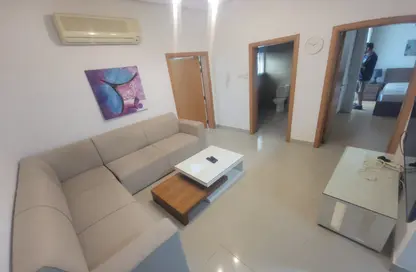 شقة - 2 غرف نوم - 2 حمامات للايجار في شارع أمواج - أمواج - المحرق