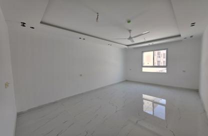 Apartment - 4 Bedrooms - 4 Bathrooms for sale in Hidd - Muharraq Governorate