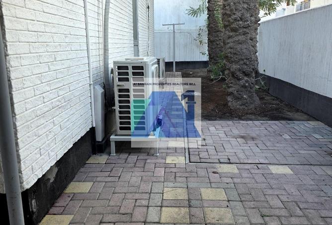 995975 - Property Image 2