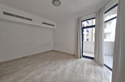 Apartment - 2 Bedrooms - 2 Bathrooms for rent in Al Juffair - Capital Governorate