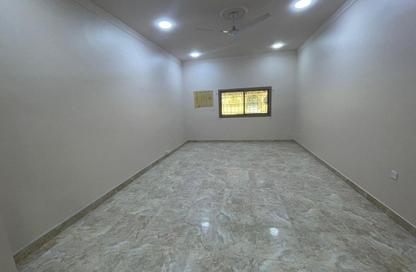 Office Space - Studio - 2 Bathrooms for rent in Sanabis - Manama - Capital Governorate