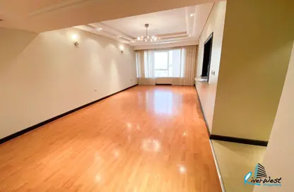 Apartment - 3 Bedrooms - 4 Bathrooms for rent in Abraj Al Lulu - Manama - Capital Governorate