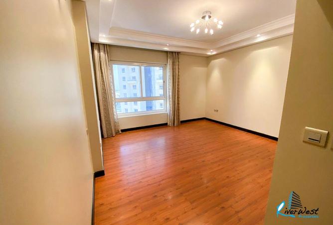 996377 - Property Image 3