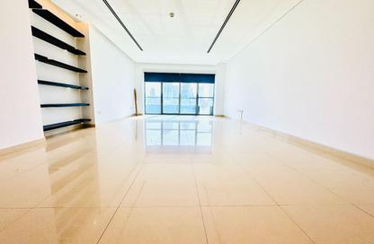 Apartment - 3 Bedrooms - 5 Bathrooms for rent in Reef Island - Capital Governorate