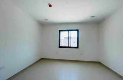 Labor Camp - Studio - 7+ Bathrooms for rent in Tubli - Central Governorate