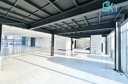 Show Room - Studio - 3 for rent in Seef - Capital Governorate