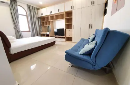 Apartment - Studio - 1 Bathroom for rent in Exhibition Road - Hoora - Capital Governorate