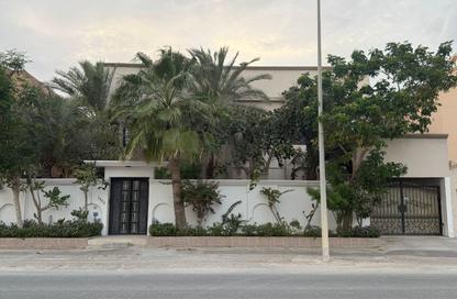 فيلا - 5 غرف نوم - 5 حمامات للبيع في جرداب - المحافظة الوسطى