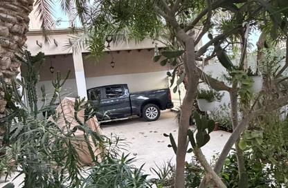 فيلا - 5 غرف نوم - 5 حمامات للبيع في جرداب - المحافظة الوسطى