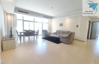 Apartment - 2 Bedrooms - 3 Bathrooms for rent in Busaiteen - Muharraq Governorate