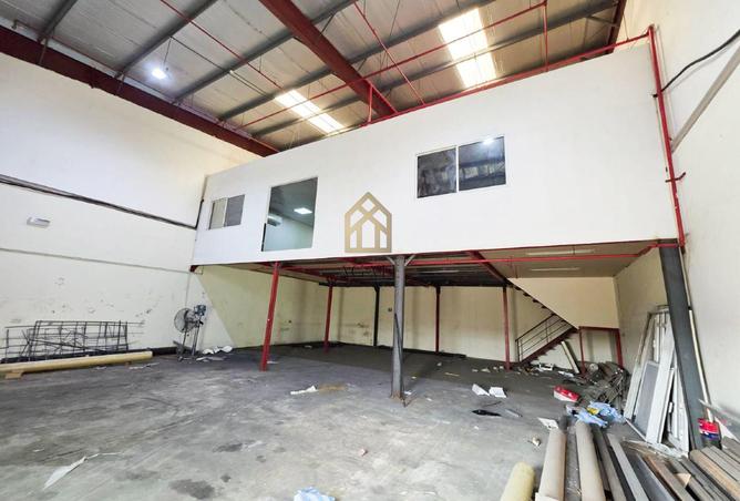 989542 - Property Image 2