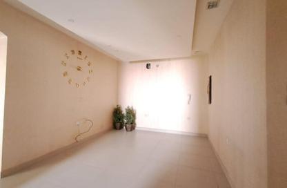 Apartment - 3 Bedrooms - 2 Bathrooms for rent in Jid Ali - Central Governorate