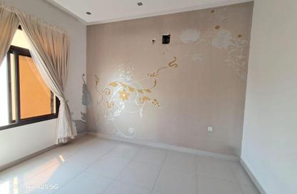 Apartment - 3 Bedrooms - 2 Bathrooms for rent in Jid Ali - Central Governorate