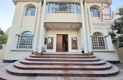 Villa - 4 Bedrooms - 5 Bathrooms for sale in Zinj - Manama - Capital Governorate