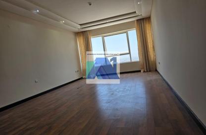 Apartment - 2 Bedrooms - 3 Bathrooms for rent in Abraj Al Lulu - Manama - Capital Governorate