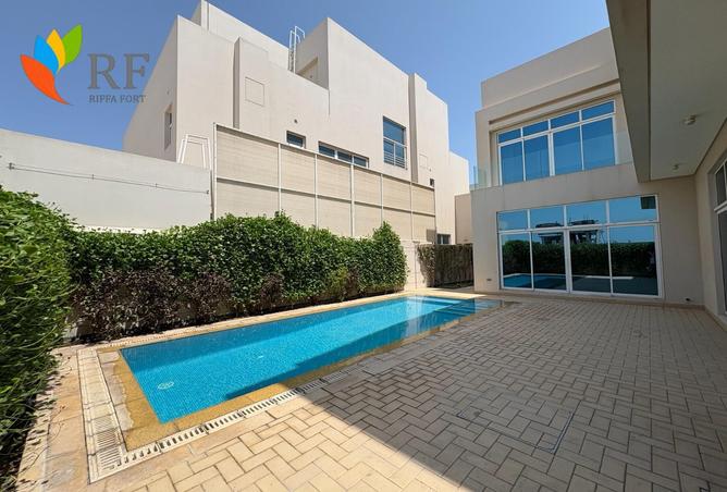 1002694 - Property Main Image