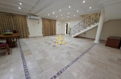 Villa - 3 Bedrooms - 4 Bathrooms for rent in Busaiteen - Muharraq Governorate