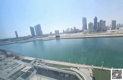 شقة - 2 غرف نوم - 3 حمامات للايجار في جزيرة الريف - محافظة العاصمة