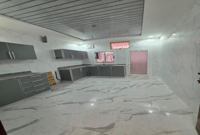 993555 - Property Image 2