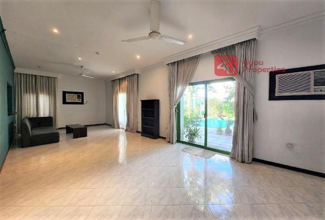 55951218 - Property Main Image
