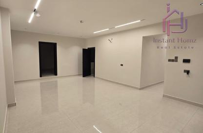 Villa - 5 - 4 for sale in Isa Town - Central Governorate