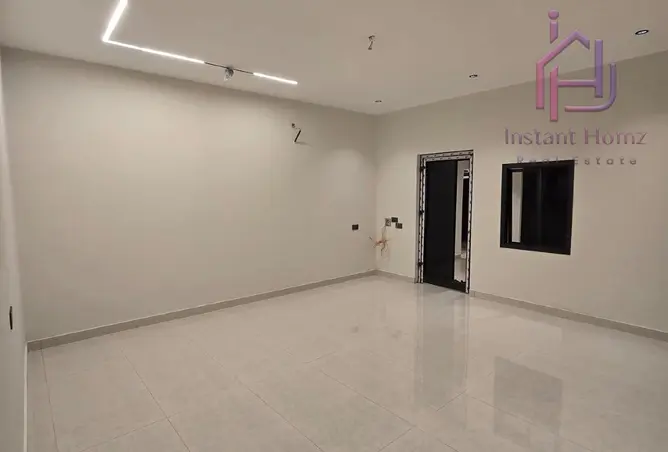 57207271 - Property Image 2